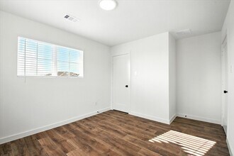 Building Photo - 1794 Peach Creek Dr