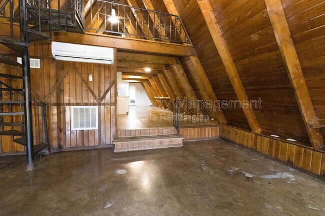 Foto del edificio - 3109 Ellis Ave