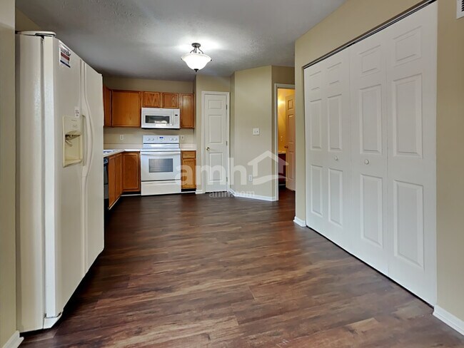 Foto del edificio - 778 Thornton Dr