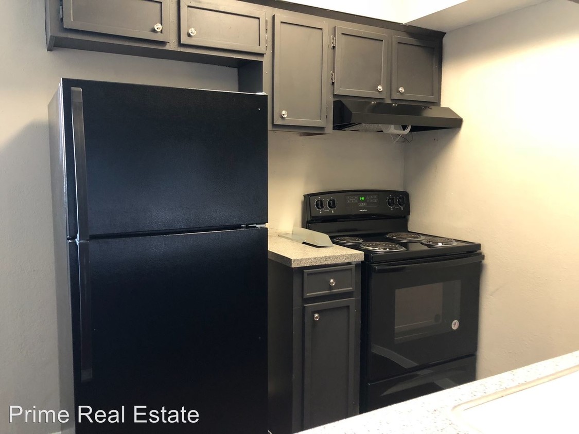 Primary Photo - 2 br, 1 bath Apartment - 10518 Heizer Drive