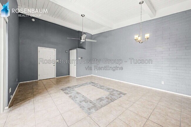 Foto del edificio - 2525 N Alvernon Way