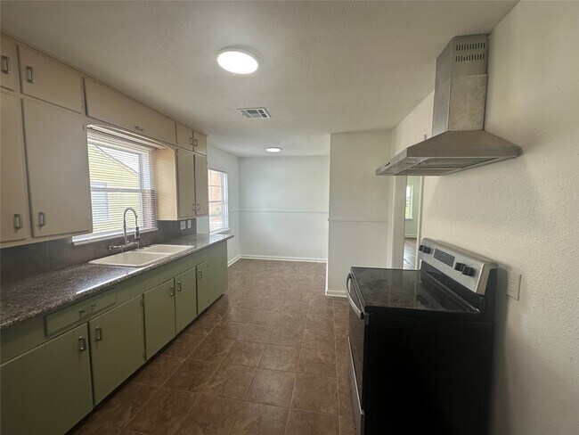 Foto del edificio - 3444 Blodgett St