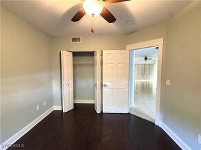 Building Photo - 10020 Maddox Ln