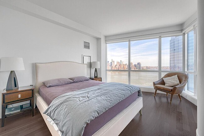 Foto del edificio - 77 Hudson St