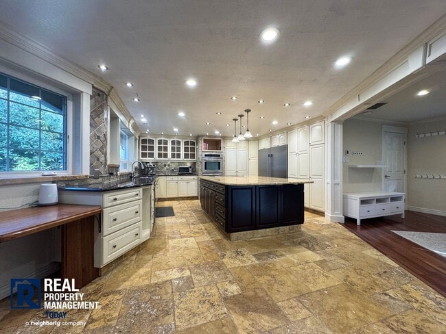 Foto del edificio - Beautifully Updated 3 Bedroom Rambler!