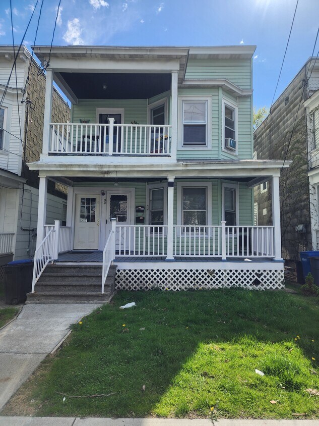 Building Photo - 90 Woodlawn Ave