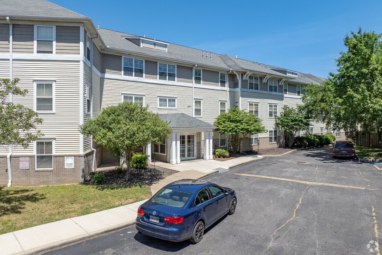 Primario - Glenhaven Apartments
