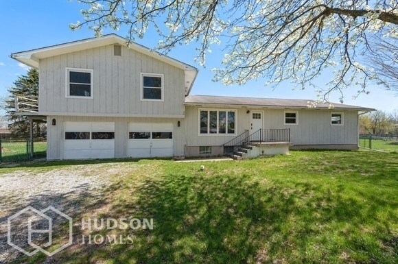 Primary Photo - 7637 N Walker Rd