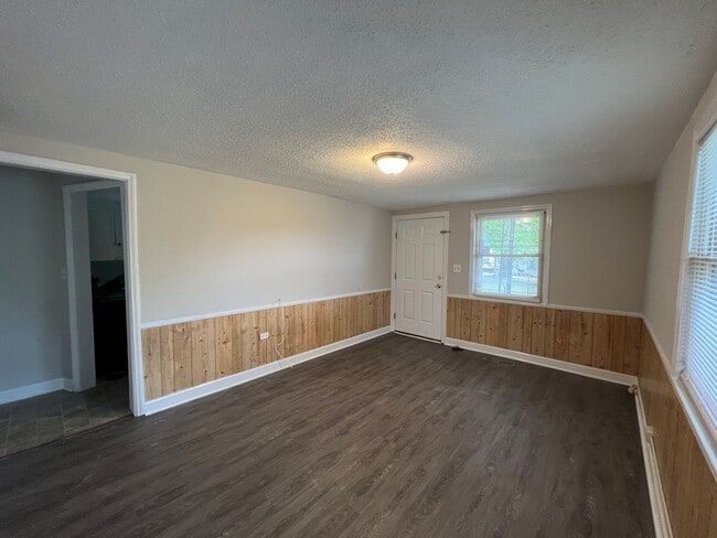 Foto del edificio - 1508 Beechwood Dr
