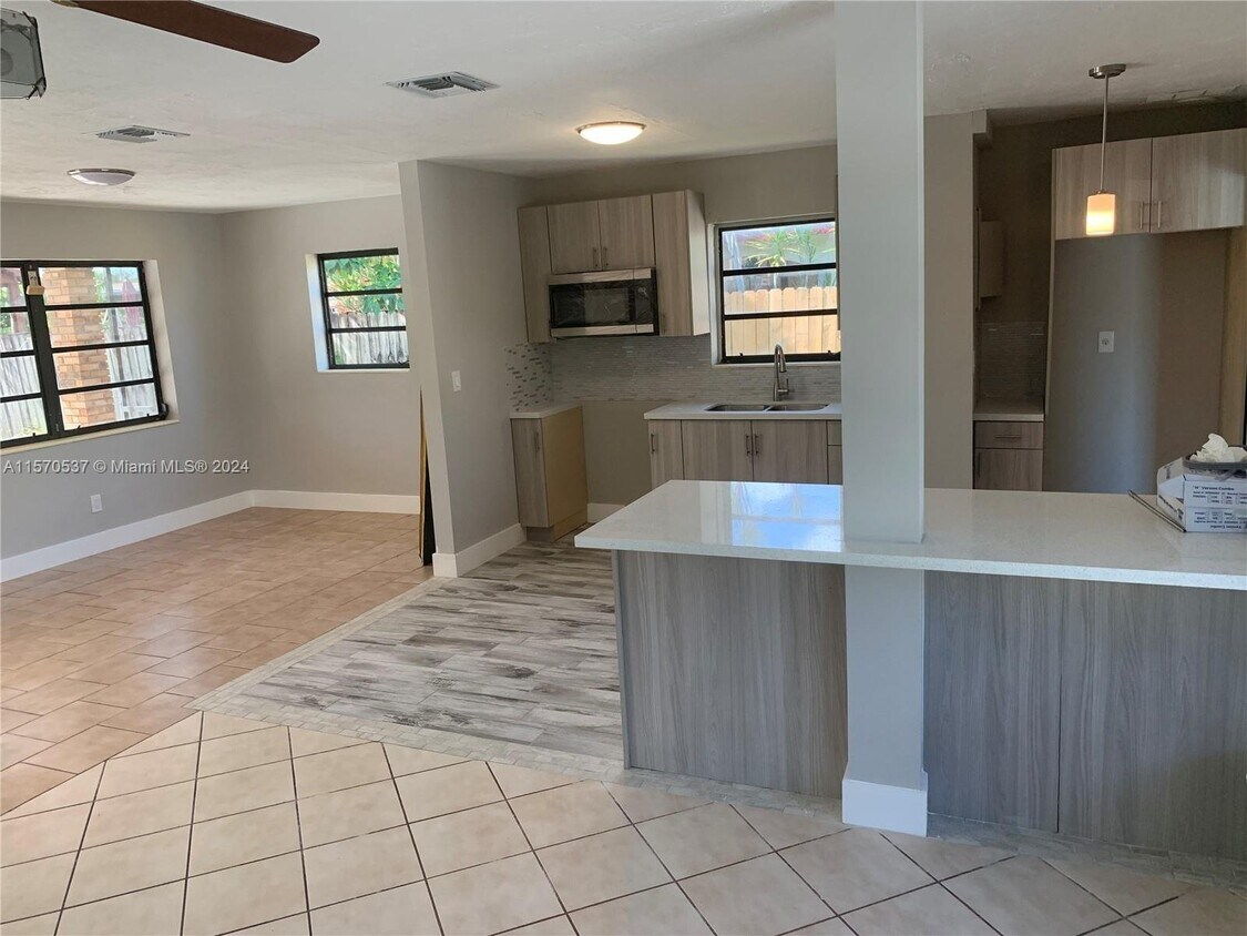 Building Photo - 9730 Marlin Road, Cutler Bay, FL 33157 - 3...