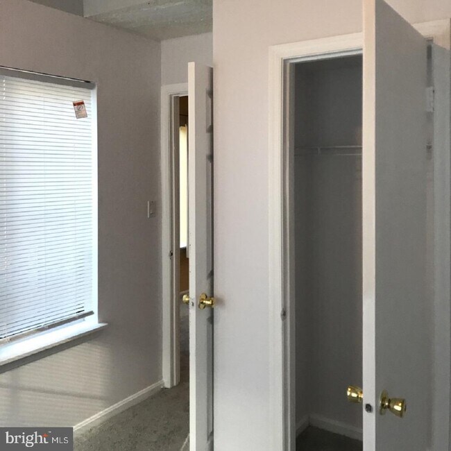 Foto del edificio - 1611 Carriage House Terrace