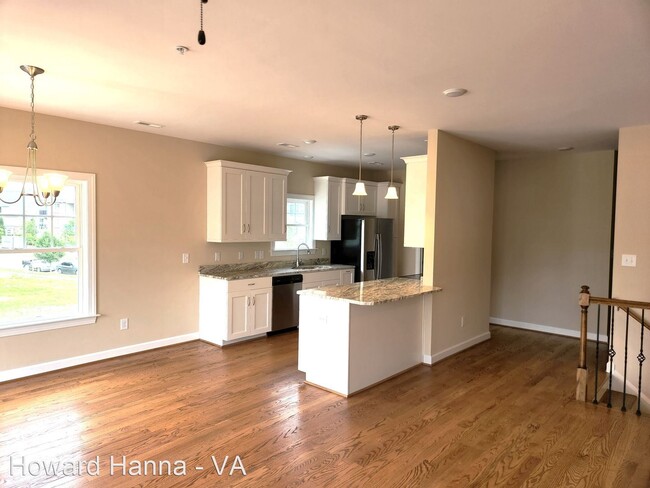 Building Photo - 2 br, 2 bath House - 605 Commonwealth Driv...