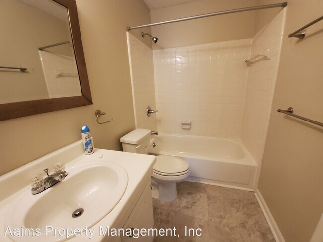 Building Photo - 3 br, 2 bath House - 6400 Hollyhock Court