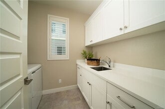 Building Photo - 340 Merit
