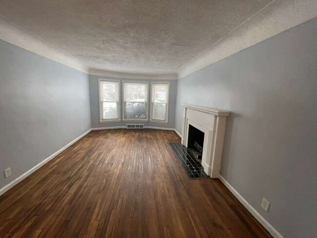 Building Photo - 18294 Marlowe St