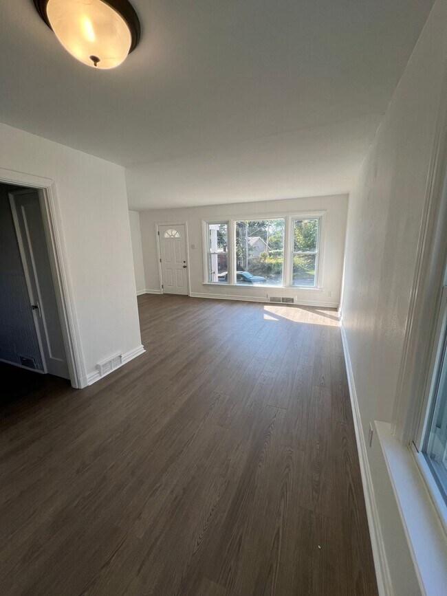 Foto del edificio - 7711 Milan Ave