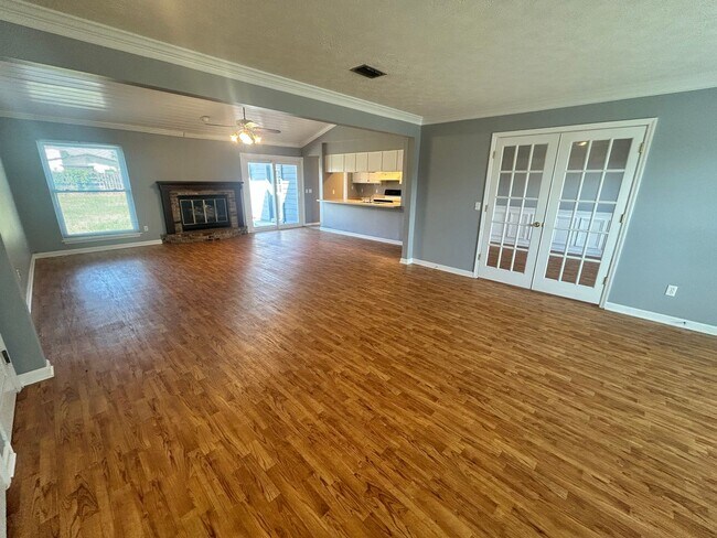Foto del edificio - 2825 Briarcliff Rd