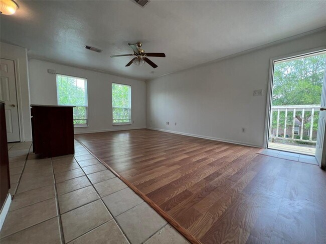 Foto del edificio - 4542 Otterbury Dr