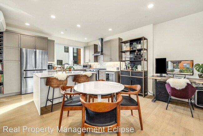 Foto del edificio - 3 br, 2.5 bath House - 9635 Thorsk St. Unit B