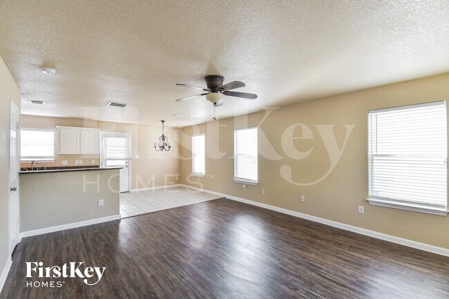 Building Photo - 11222 Country Canyon