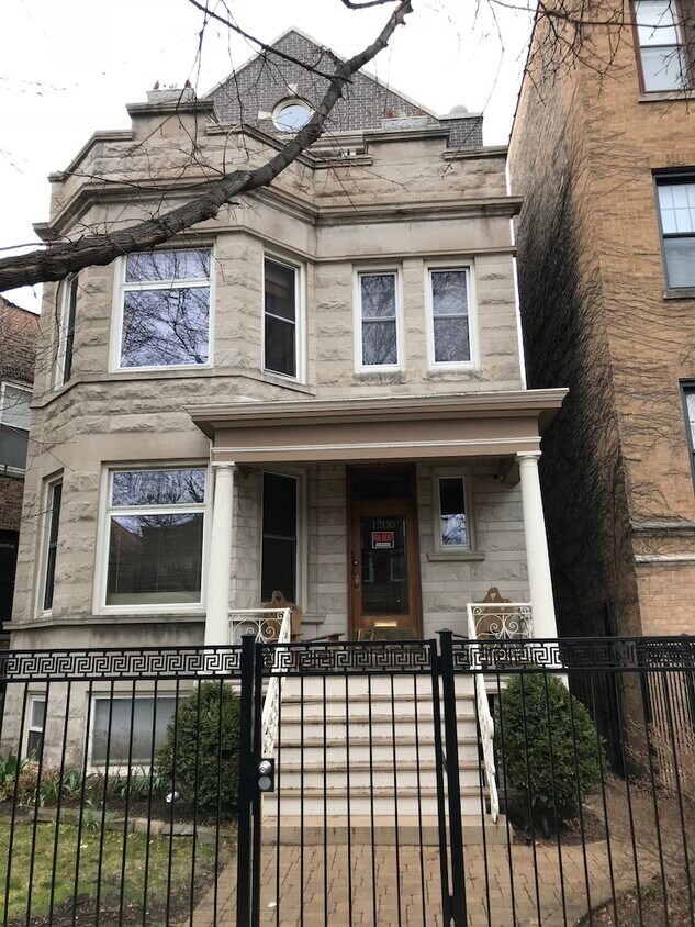 Primary Photo - 1206 W Eddy St