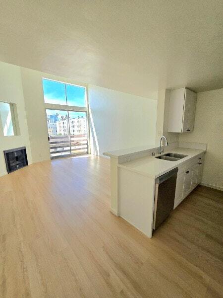 Foto del edificio - 3062 W. Fourth Street, Unit 308