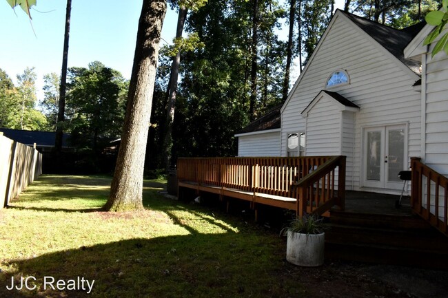 Building Photo - 5 br, 3 bath House - 535 Piney Point