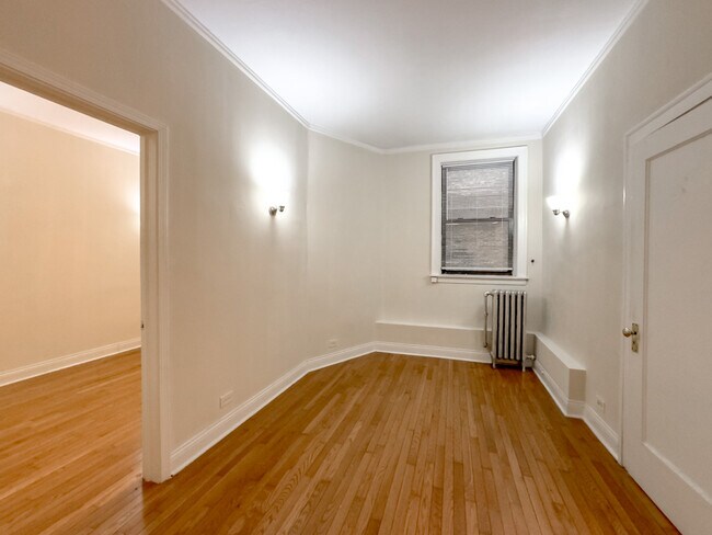 Foto del edificio - 4752 N Paulina St