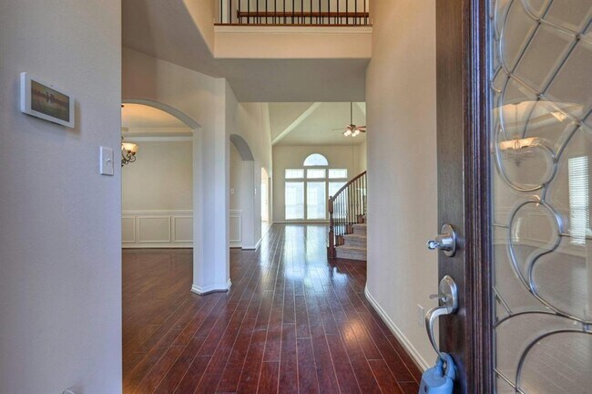 Building Photo - 8334 Cape Royal Dr