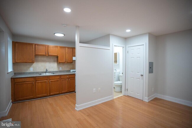 Foto del edificio - 2254 S Beechwood St