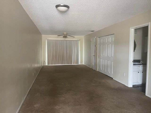 Building Photo - 313 Dirksen Dr