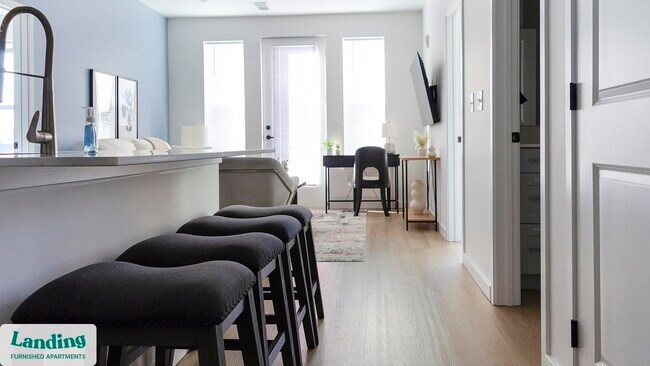 Foto del edificio - 650 N Main St