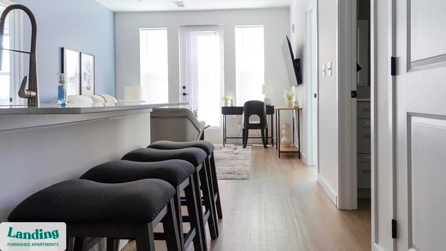 Building Photo - 650 N Main St