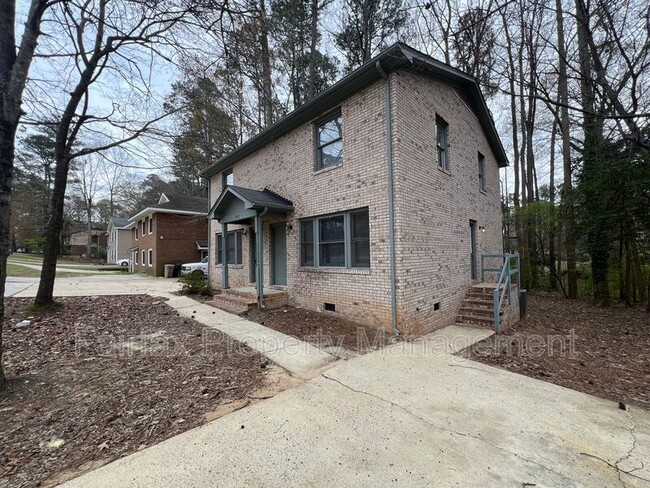 Building Photo - 1107 Timber Dr