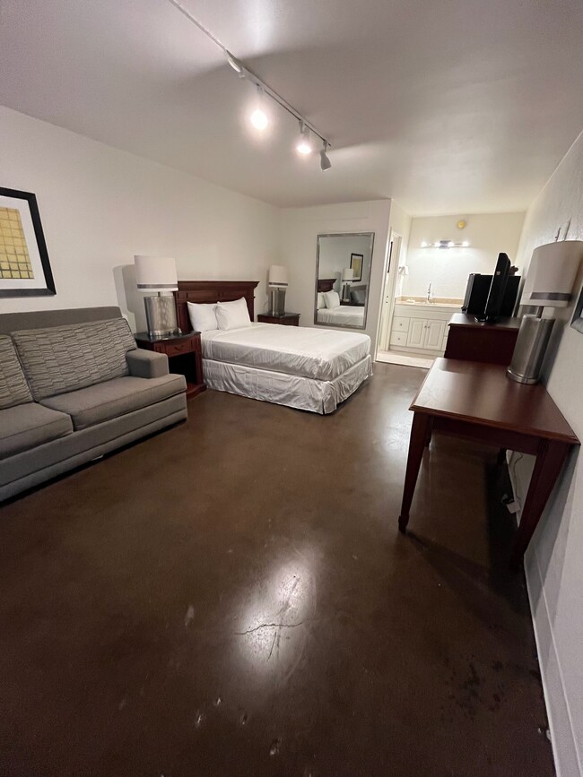 2300 S Texas Ave, Bryan, TX 77802 Apartments in Bryan, TX