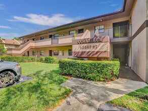 Building Photo - 10571 Royal Palm Blvd