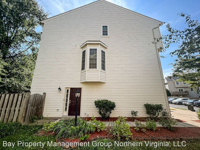 Foto del edificio - 3 br, 2.5 bath House - 11912 Hayes Station...