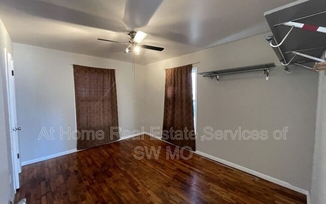 Building Photo - 2125 W Nichols St