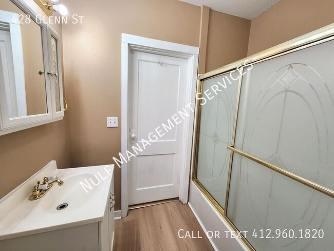 Building Photo - 428 Glenn St