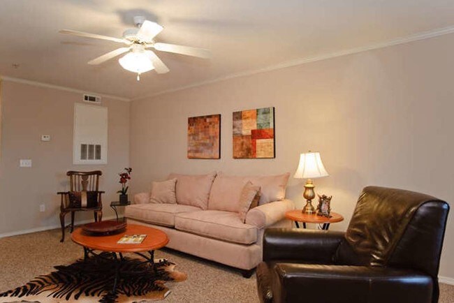 Foto del edificio - Campus Crossing Apartments