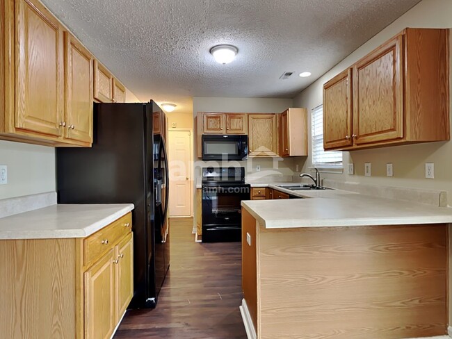 Building Photo - 1095 Cobblestone Blvd