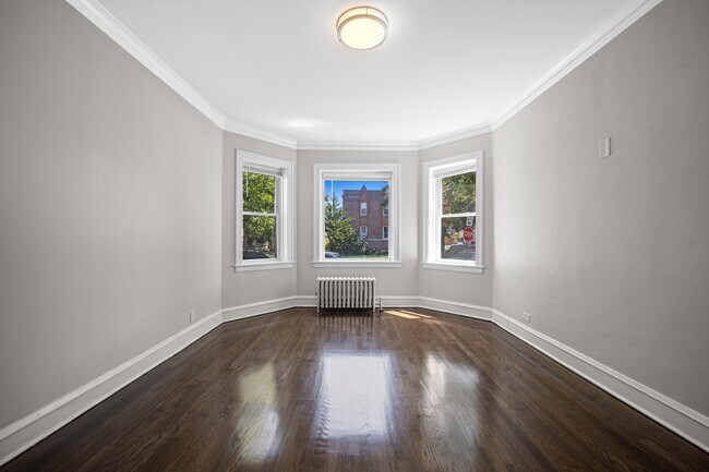 Foto del edificio - 5534 W George St