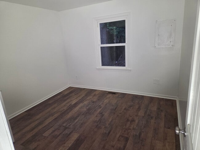 Photo - 1012 W 36th St Apartment