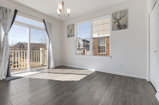 Foto del edificio - 4320 Monroe Ave