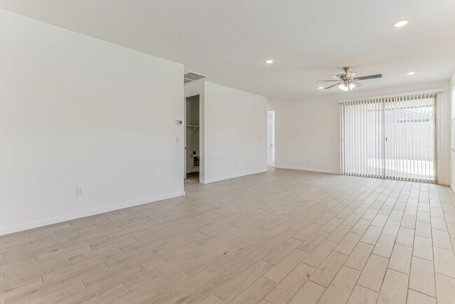 Building Photo - 4565 W Hunter Trl