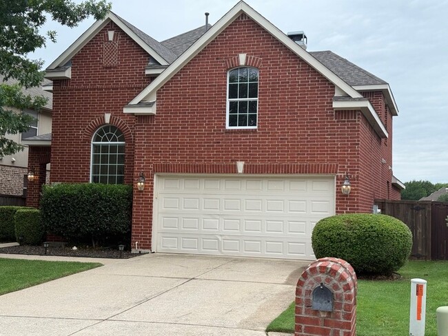 Building Photo - 1420 Somerset Dr