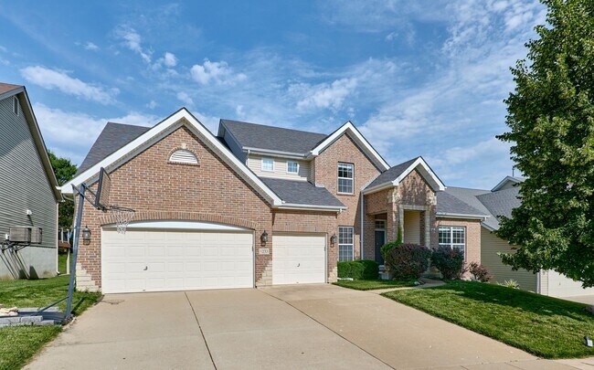 Foto del edificio - Executive Lease Opportunity - 4 Bed 3 Bath