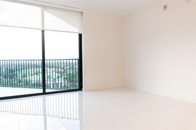 Building Photo - 5300 NW 85th Ave