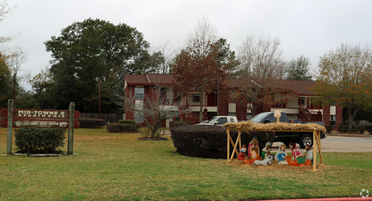 Primary Photo - Mid-Towne I Apartments