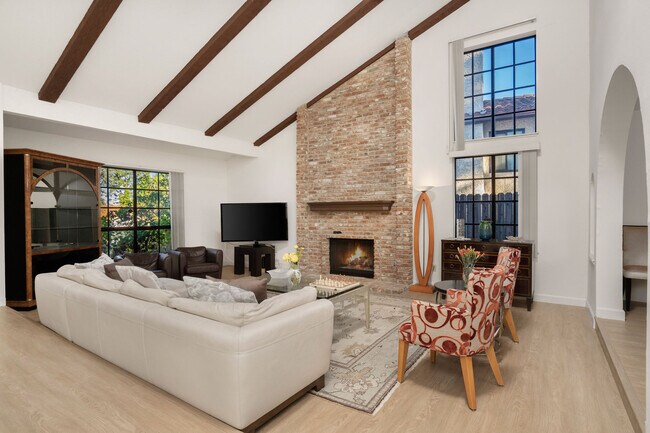 Building Photo - 3027 Nicada Dr